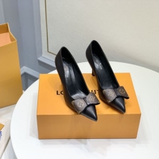 Louis Vuitton Heeled Shoes